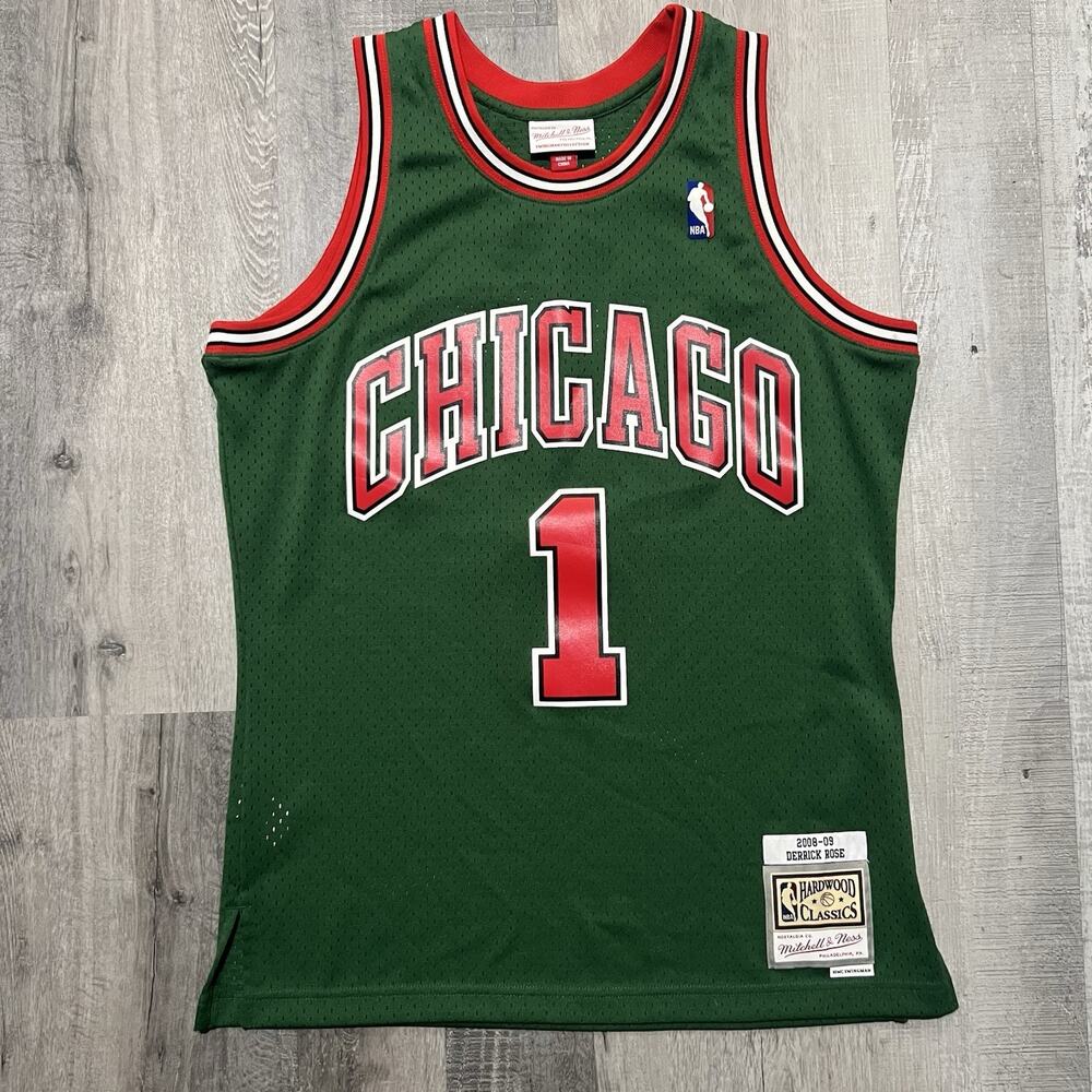 Mitchell & Ness NBA Chicago Bulls Derrick Rose #1 Jersey Green Size Medium 08/09